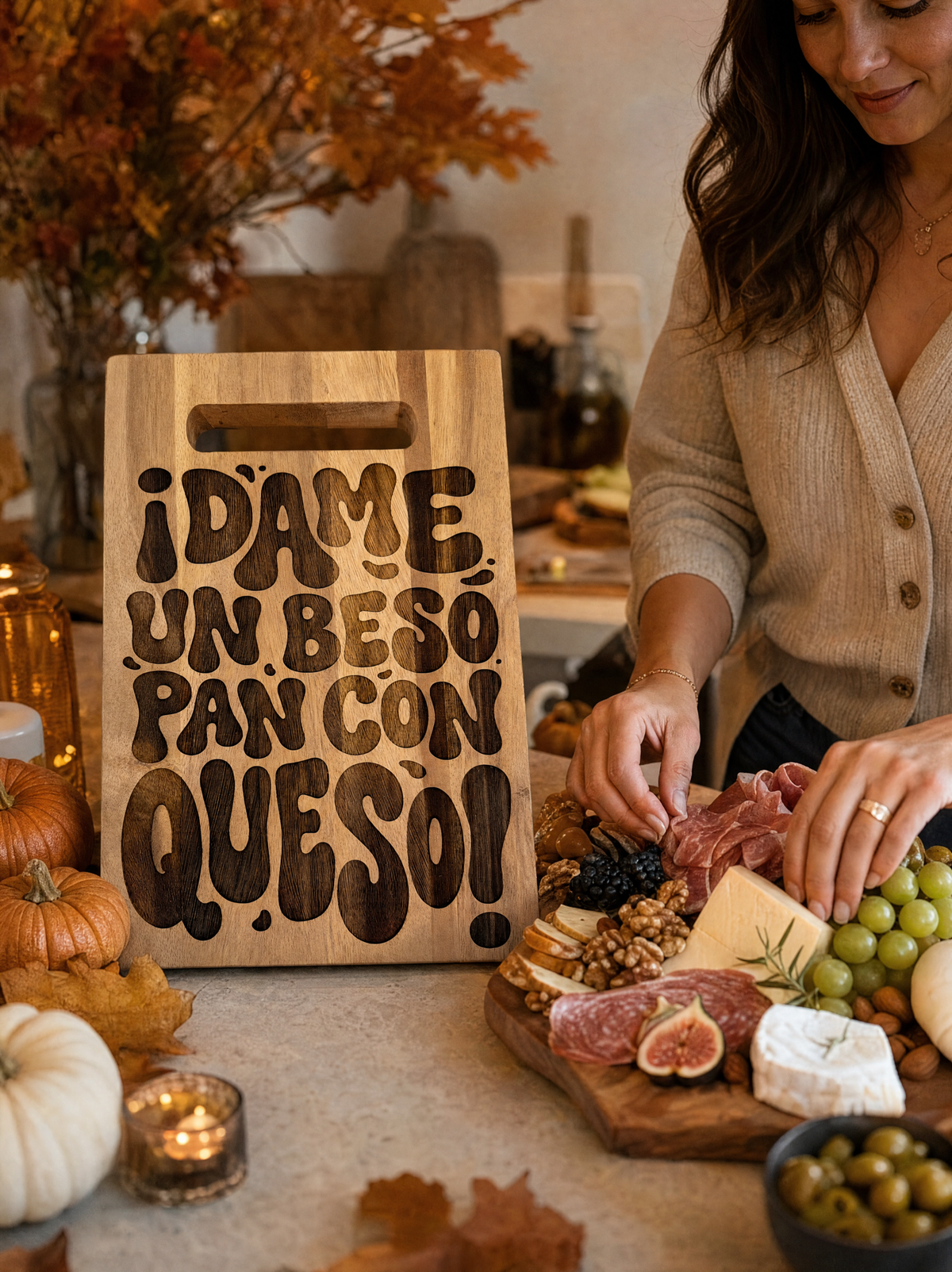 ¡Dame un Beso Pan con Queso! Acacia Cutting Board
