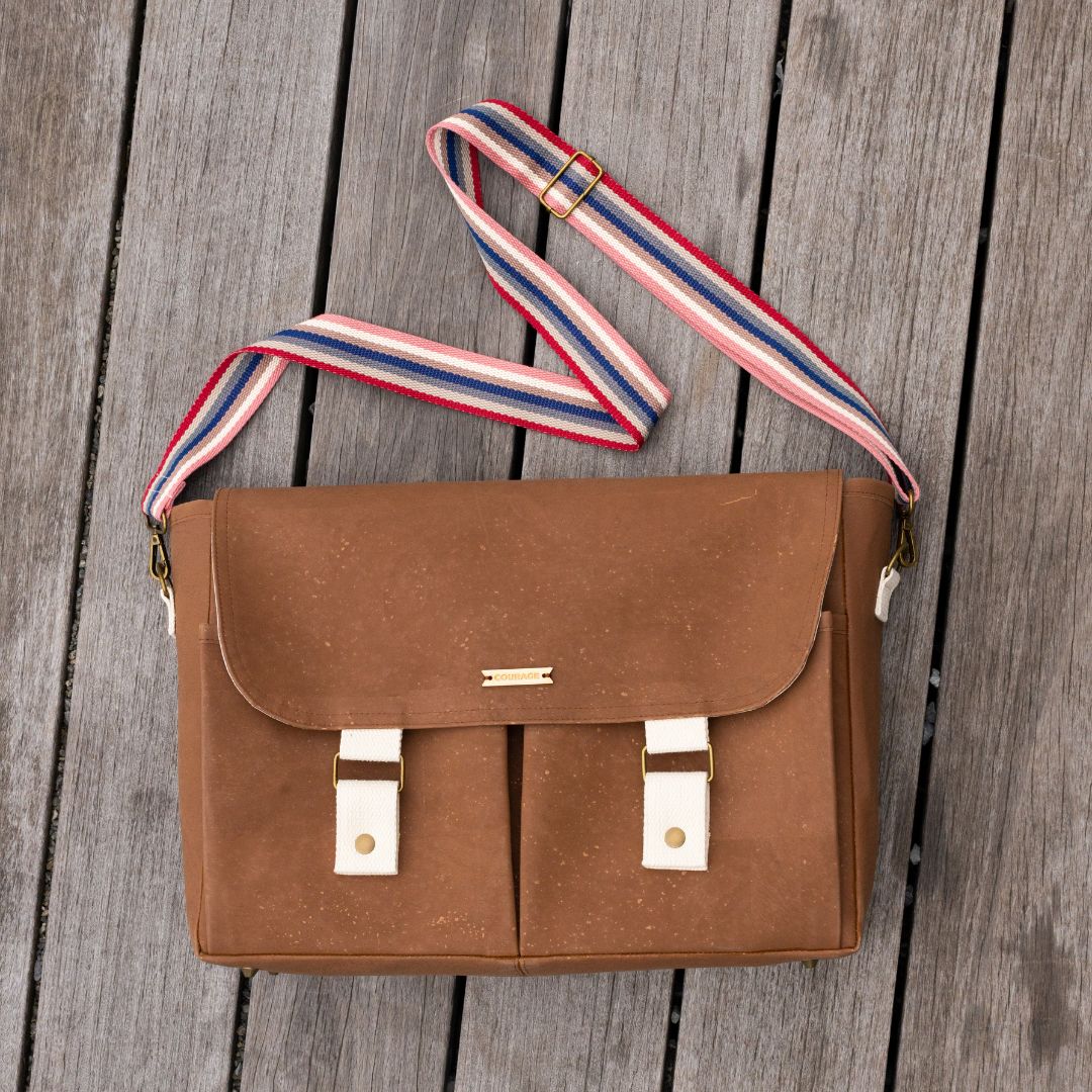 NOMAD Messenger Bag